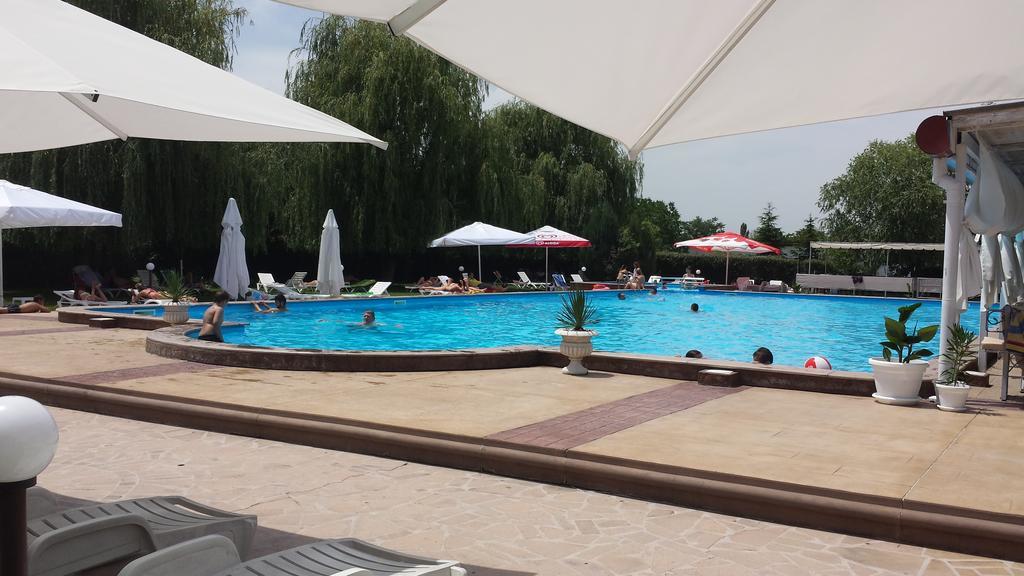 Hotel Complex Racic Wojwodinowo Zewnętrze zdjęcie