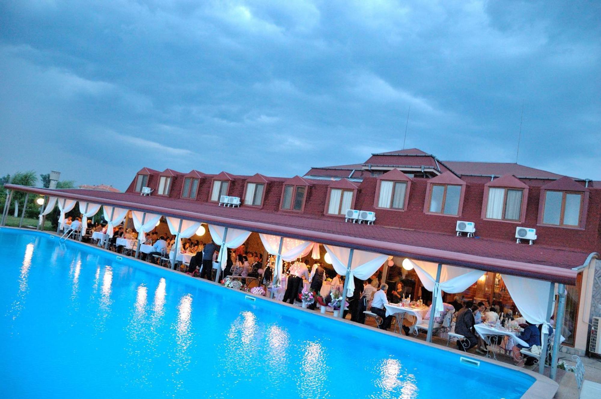 Hotel Complex Racic Wojwodinowo Zewnętrze zdjęcie